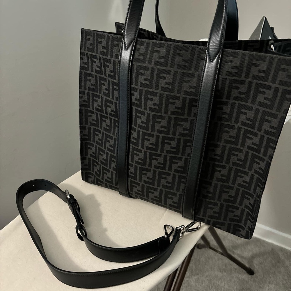 Fendi logo tote bag